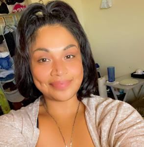 Meet your Posher, Regina